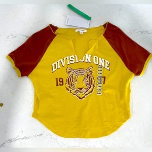 Stitch & Pine Graphic Crop Top